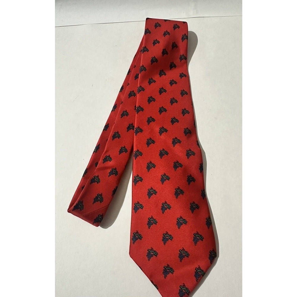 Robert Talbott Tie Carmel Pebble Beach Vines Grapes‎ Red Silk Tie